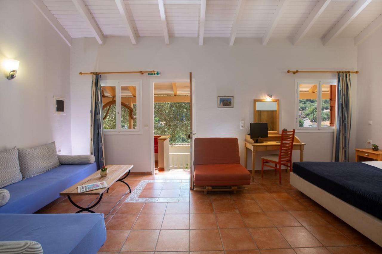 Odyssey Hotel Áyios Nikítas Kültér fotó